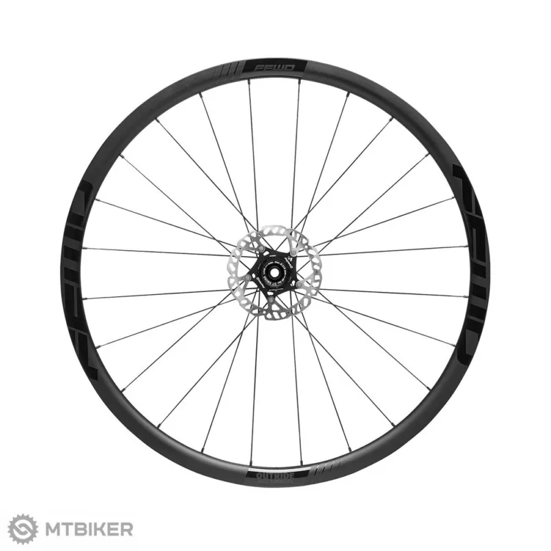 Set roți FFWD OUTRIDE 30 mm 28", aluminiu, butuci FFWD - Shimano HG Calitate înaltă