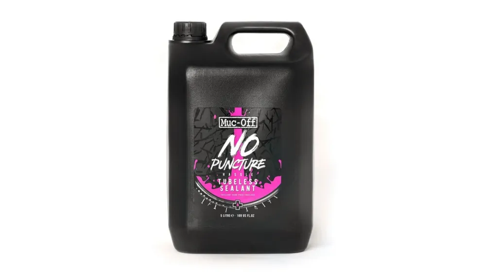 Ofertă exclusivă Solutie antipana Muc-Off No Puncture Hassle 5L