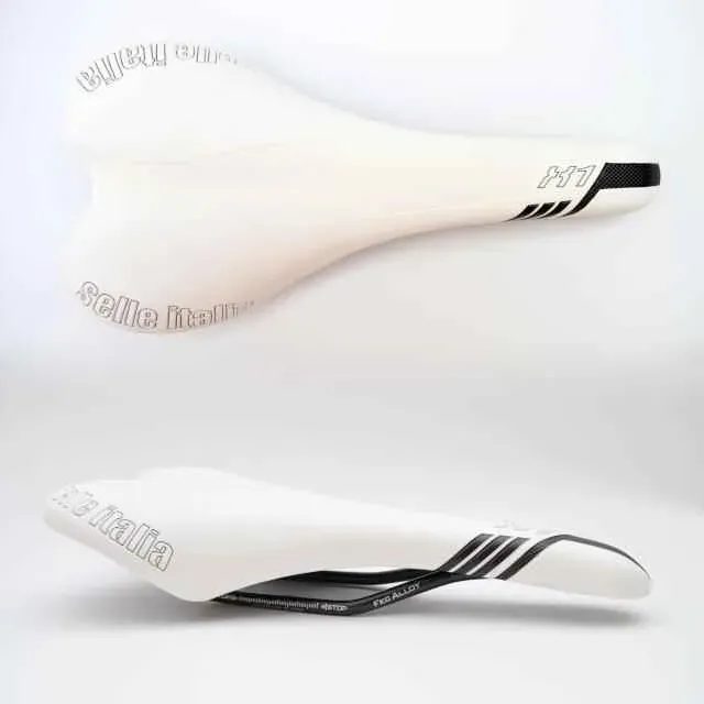 Doar azi Sa Selle Italia X1 Fec Alloy white-black