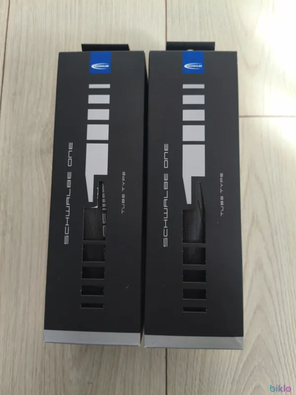 2x Anvelope pliabile Schwalbe One Performance 700x25C – NOI, sigilate Promoție