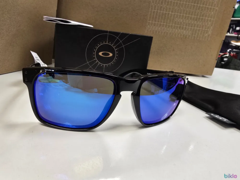 Ieftin Oakley Holbrook XL Polished Black Prizm Saphire