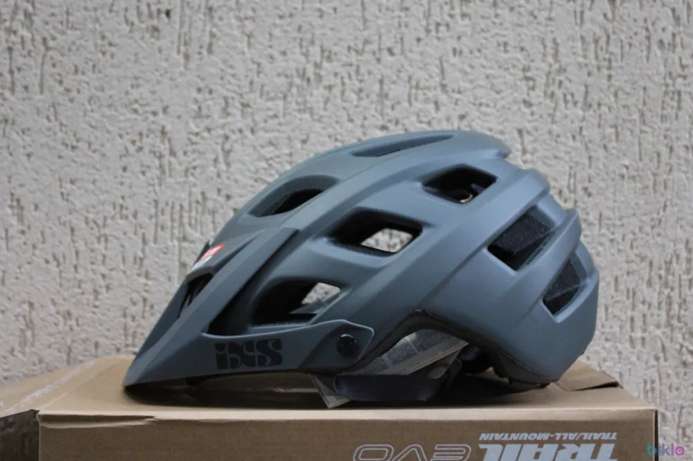Lichidare de stoc IXS Trail Evo Graphite casca S/M(54-58cm)