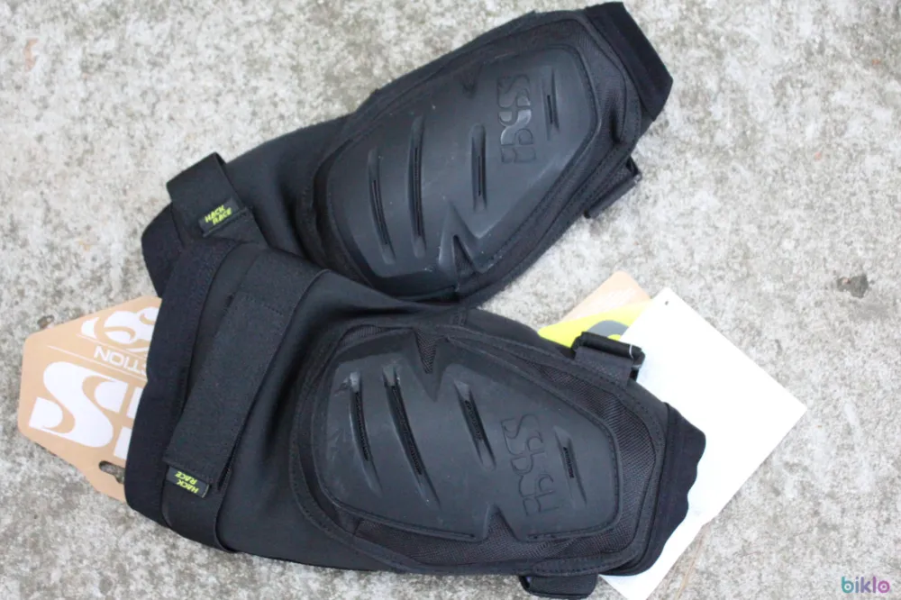 Noutate IXS Hack EVO Race genunchiere - marime Large